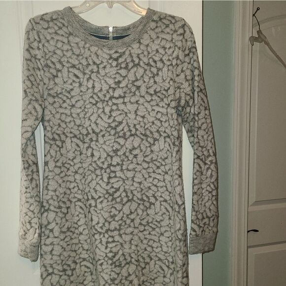 Lou & Gray Cozy Gray Textures Sweater Dress - Picture 4 of 12